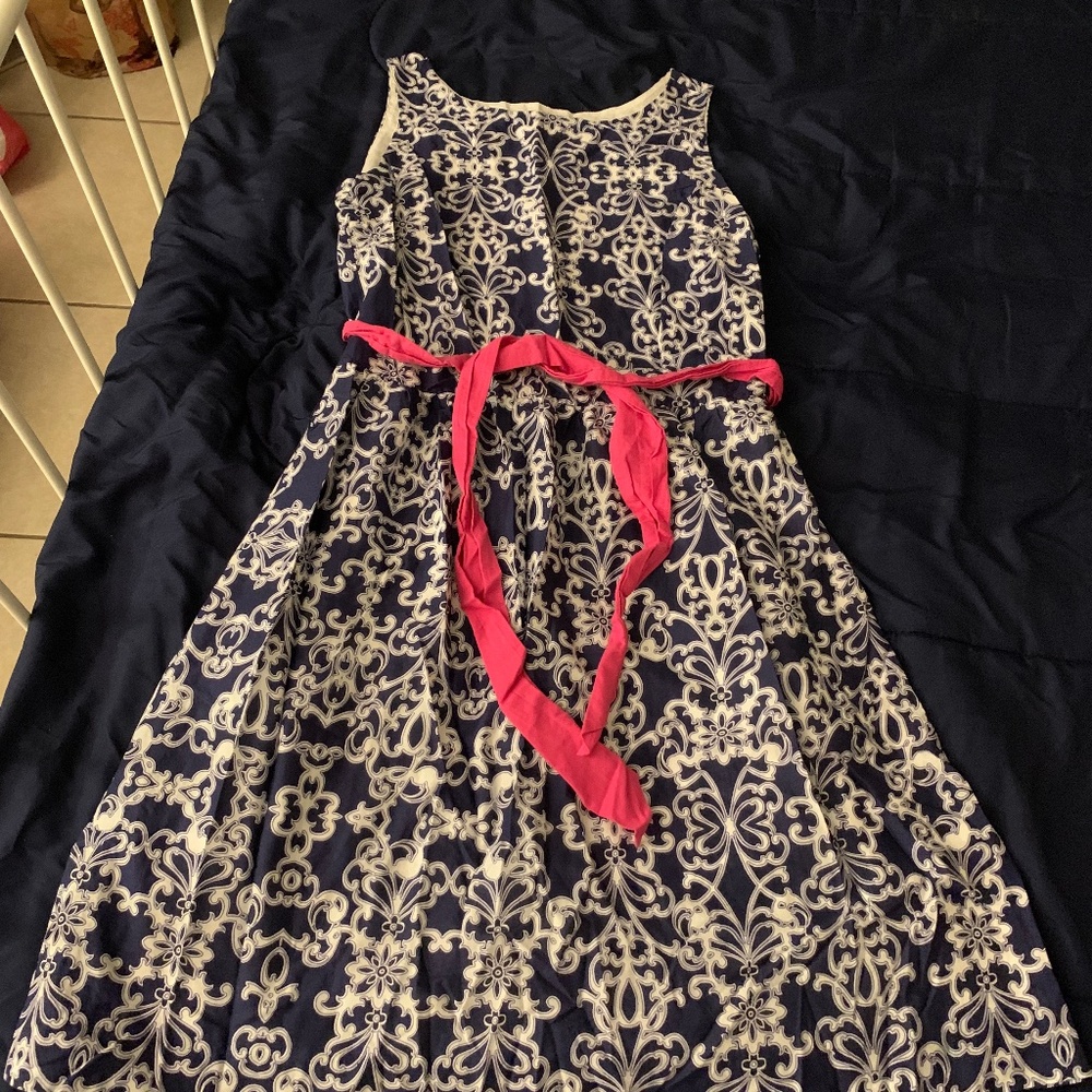 Women’s Sleeveless Dress